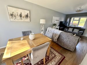 Open Plan Living - click for photo gallery